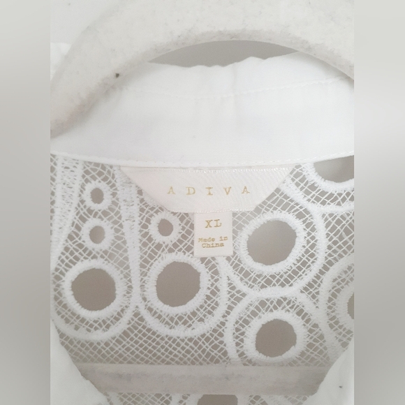 Adiva White Lace Button-Up Shirt - Picture 5 of 7